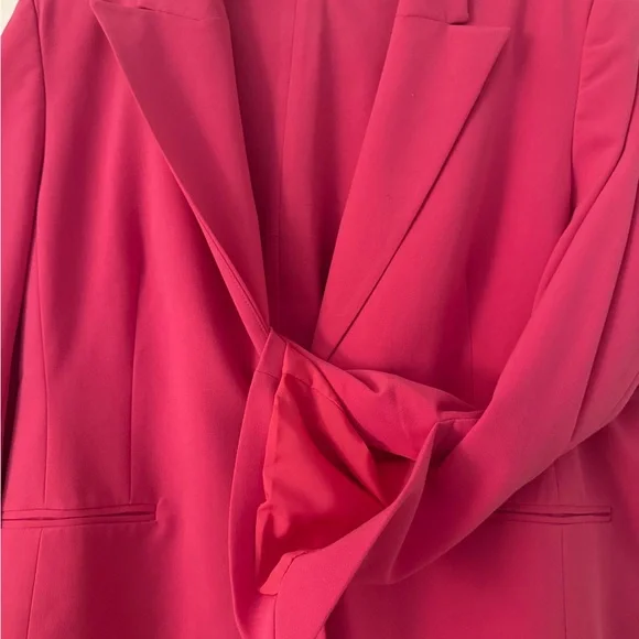 Halogen Bold Pink Apparel - Picture 4 of 5